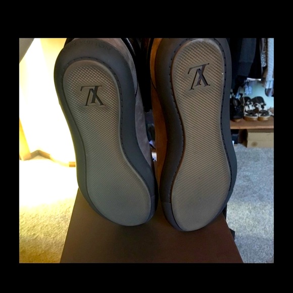 Louis Vuitton sneakers Never gotten a chance to wear - Picture 4 of 4